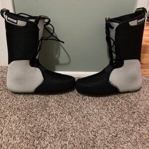 Intuition Ski Boot Lines Size 26